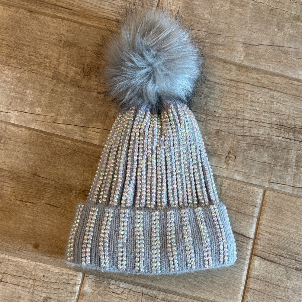 100% Polyester Gray Knit Pom-Pom Beanie With Rhinestone Details
